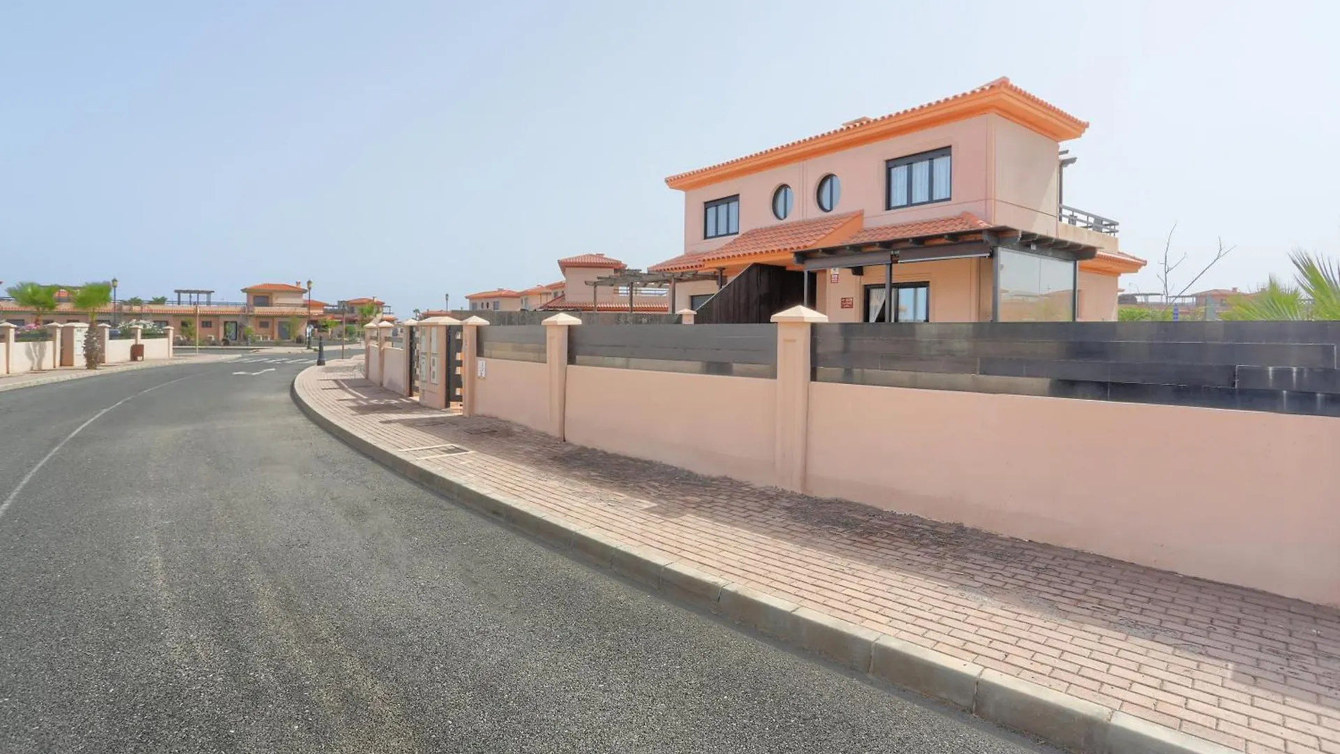 Villa La Torre Del Mar, Un Rincon En El Atlantico Lajares- Origomare - Remote Work Lajares