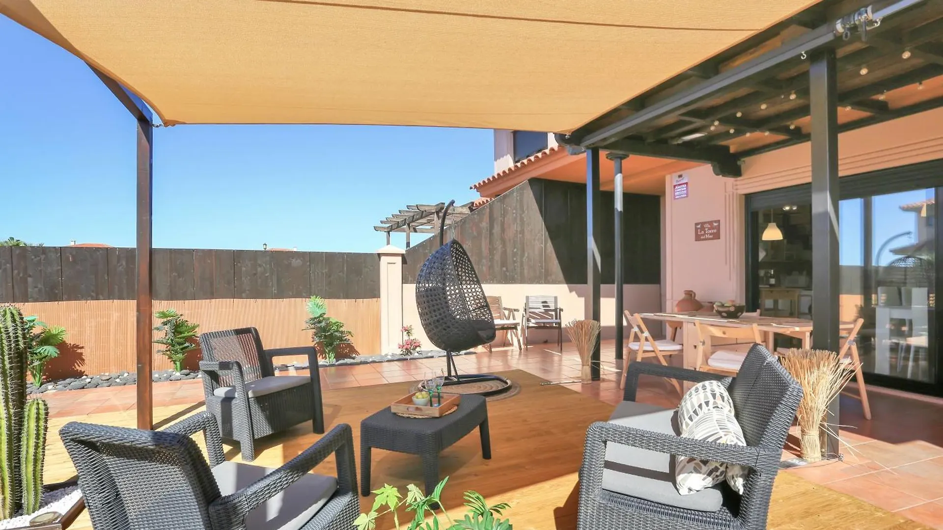 Villa La Torre Del Mar, Un Rincon En El Atlantico Lajares- Origomare - Remote Work